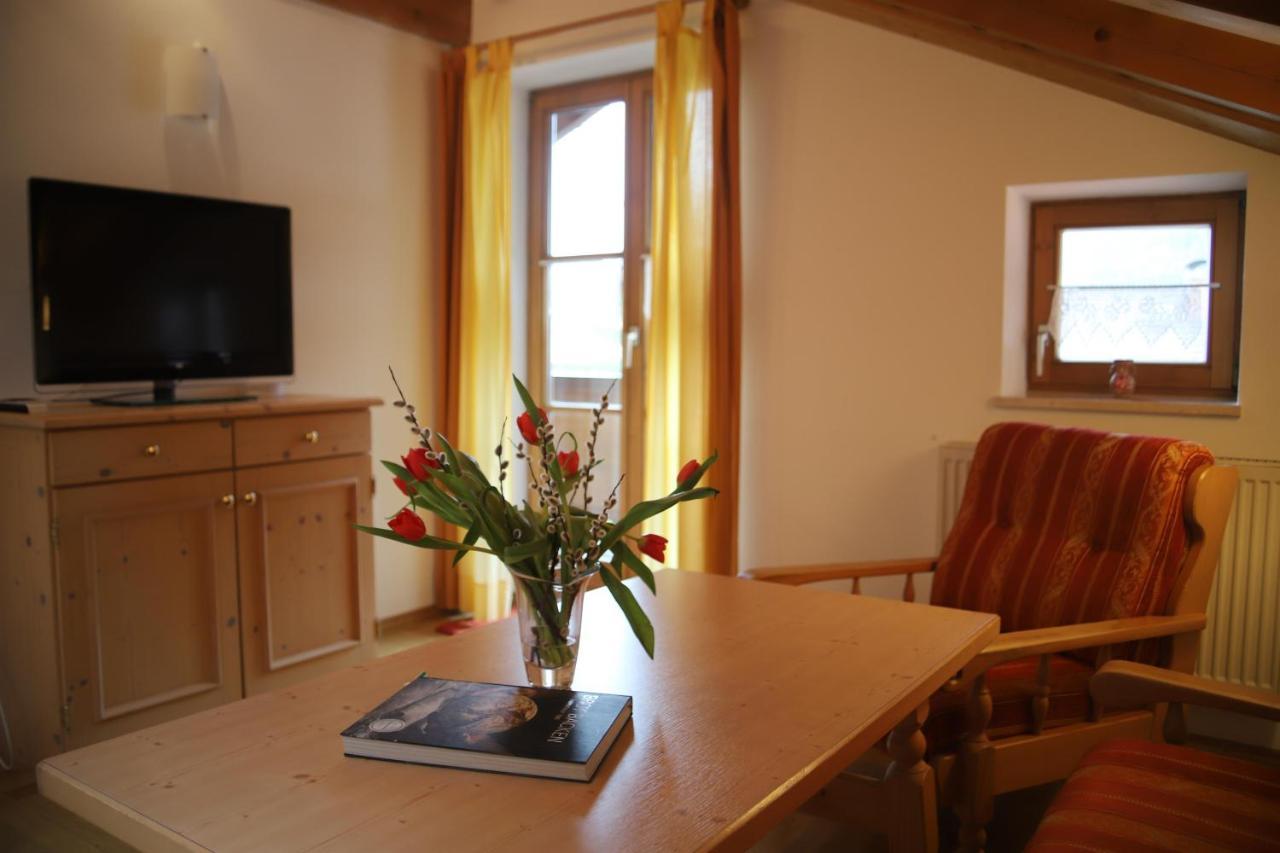 Ferienwohnungen Kir Royal Krün Extérieur photo